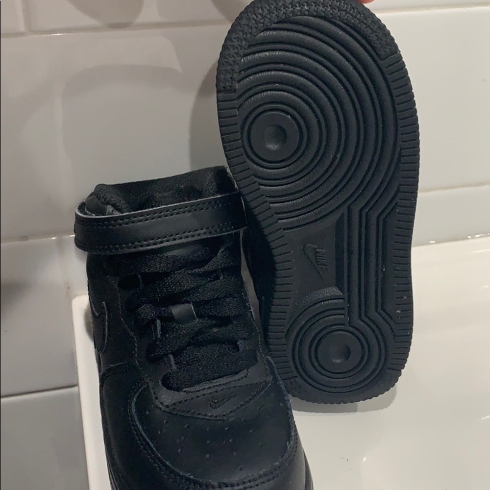 Nike Air Force 1 Mid "Black" Basketball Shoes 8c